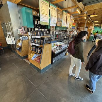 Colectivo Coffee State St - Coffee & Tea Near Me - Madison, Wisconsin