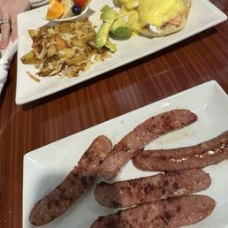 Apple wood chicken sausage