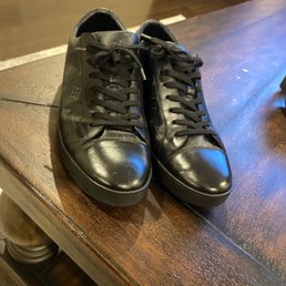 Sneakers cleaned and restored Sneakers cleaned and restored