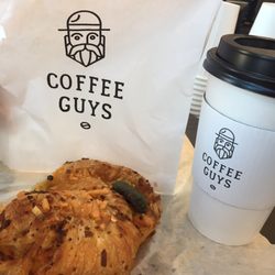 Coffee Guys - OMG. A jalapeño cheese Cragel!  There goes the diet. And Verve coffee.  Yummmmm