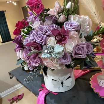 A-Class Flowers - Flowers & Gifts Near Me - Los Angeles, California