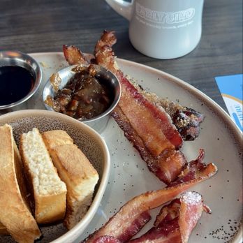 Early Bird Blackstone District - Breakfast & Brunch Near Me - Omaha, Nebraska Early Bird Blackstone District - Breakfast & Brunch Near Me - Omaha, Nebraska