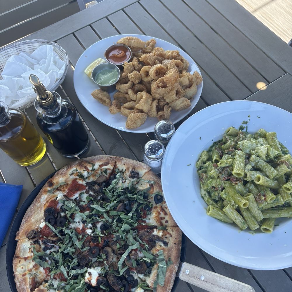 Spruzzo Restaurant & Bar - 12" 333 Pizza Rigatoni Pesto Fried Calamari - Italian Near Me - Malibu, California