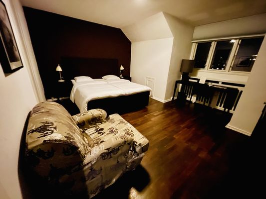 First Hotel Grand by null