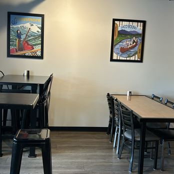 Saco River Brewing Taphaus - Clean inside - Brewpubs Near Me - Conway, New Hampshire