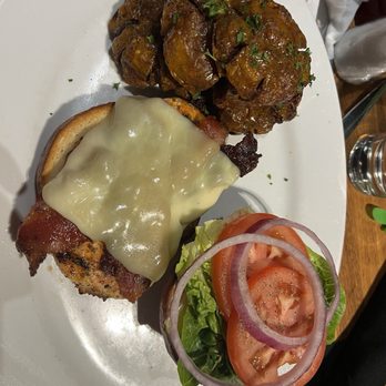 Doc B's Restaurant + Bar - Cajun Chicken Club Buffalo Style Potatoes (I got no blue cheese and dipped them in ranch) a little crispy, not to spicy - New American Near Me - Chicago, Illinois