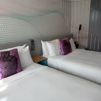 W Hotel - Hotels Near Me - Brisbane, QLD