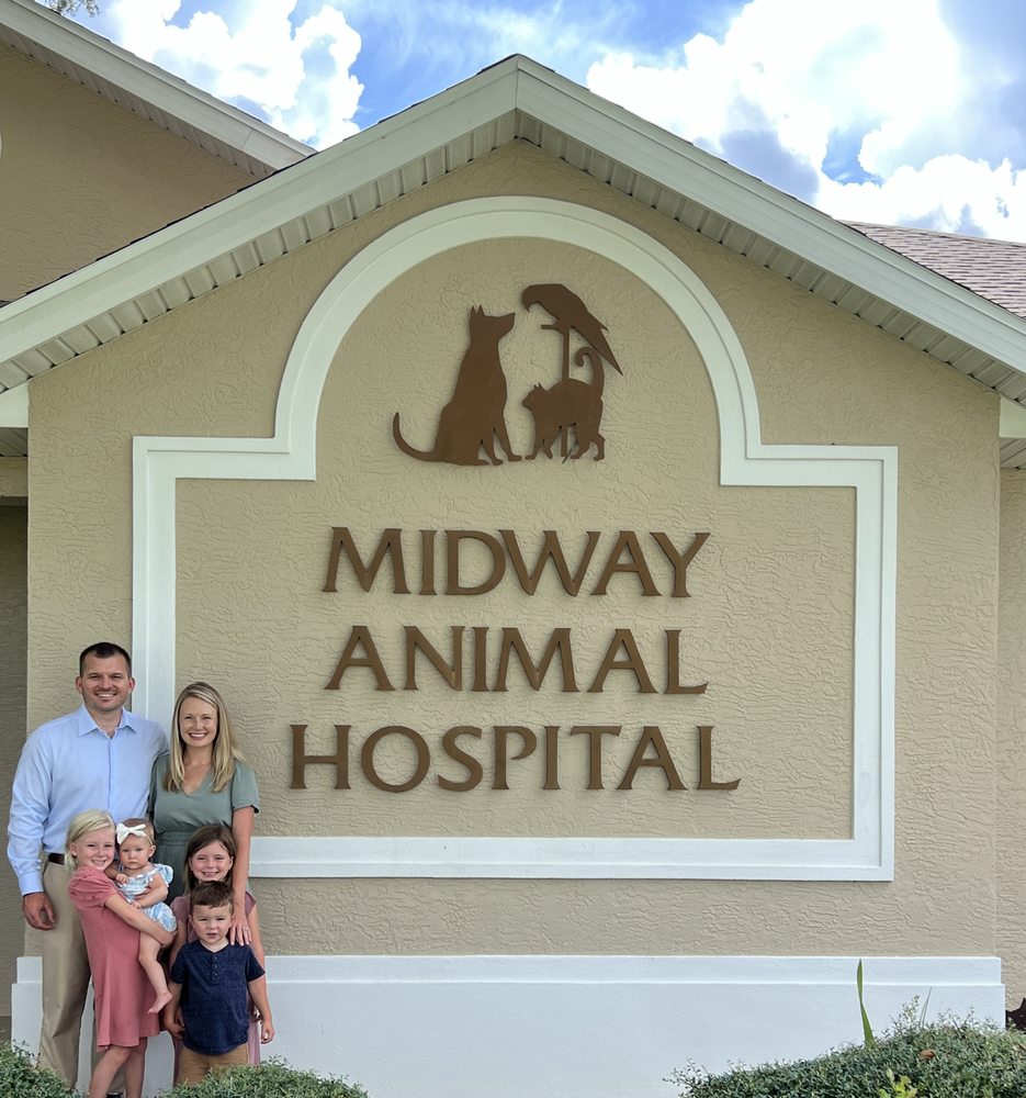 Midway Animal Hospital Image