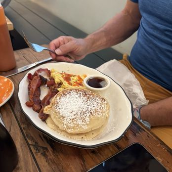 Slimak - Ricotta Pancakes - Coffee & Tea Near Me - Brooklyn, New York Slimak - Ricotta Pancakes - Coffee & Tea Near Me - Brooklyn, New York