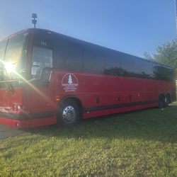 Lone Pine Bus Lines - Bus at Wasteland Jamboree for Fallout Festival.