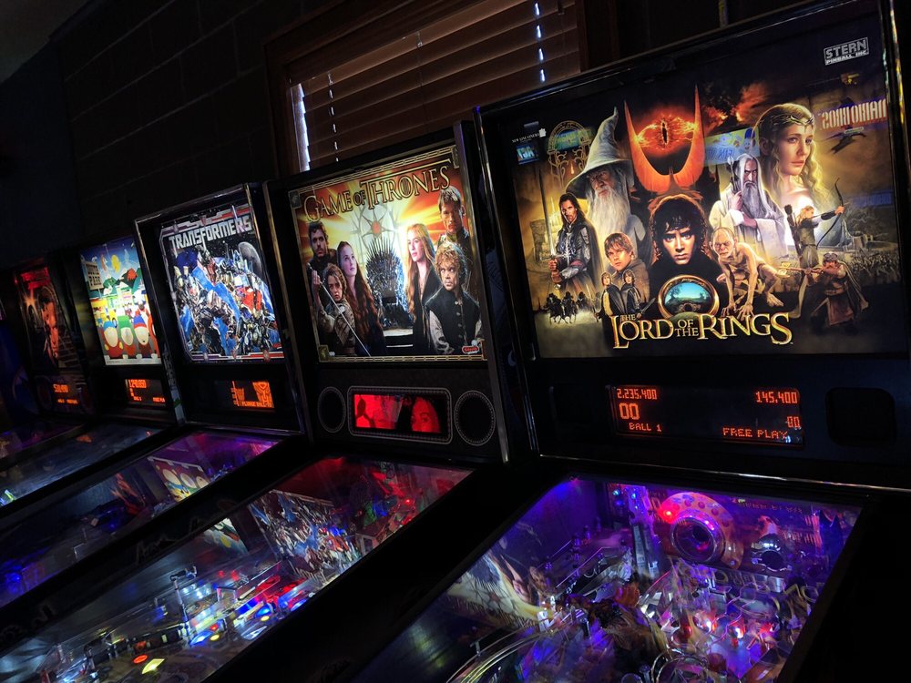 OLD SCHOOL PINBALL AND ARCADE Updated September 2024 38 Photos & 19