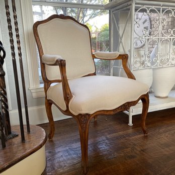 Geo's Upholstery - Chair - Furniture Reupholstery Near Me - Mckinney, Texas Geo's Upholstery - Chair - Furniture Reupholstery Near Me - Mckinney, Texas
