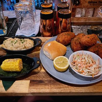 Copper Shaker - Fried chicken - Cocktail Bars Near Me - St Petersburg, Florida