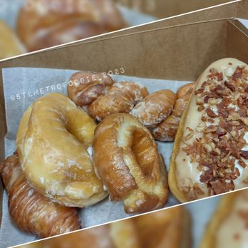 East Town Donuts - Variety - Donuts Near Me - Caseyville, Illinois East Town Donuts - Variety - Donuts Near Me - Caseyville, Illinois