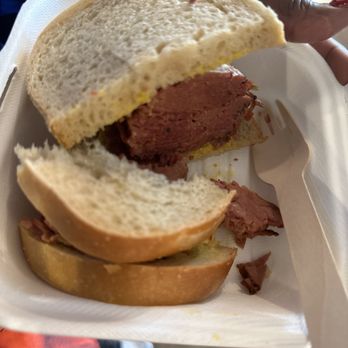 Lester's Deli Express - Smoked meat sandwich - Delis Near Me - Dorval, Quebec Lester's Deli Express - Smoked meat sandwich - Delis Near Me - Dorval, Quebec