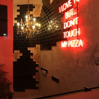 Pizzart - Neón pizzart - Pizza Near Me - Madrid, M Pizzart - Neón pizzart - Pizza Near Me - Madrid, M