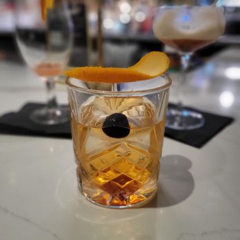 Refinery 714 - Whisky Rattler - Cocktail Bars Near Me - Fort Worth, Texas