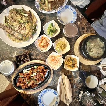 Sami's Korean Restaurant - Seafood pancake Kimchi  Kimchi cucumbers  Chicken Bulgogi Oxtail Soup - Korean Near Me - Hampton, Virginia