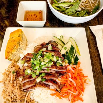 Pho Mai Dinkytown - #10 Rice Platter + Pho Tai - Vietnamese Near Me - Minneapolis, Minnesota