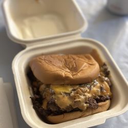 The Smash Stand - Double Smash Burger with Grilled Onions IG: @ammysalamii