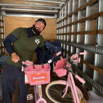Godway Moving - Tarte chose us to deliver their giveaway bikes for a major influencer event. If you're a brand, agency, or event planner, we have your back! - Movers Near Me - Miami, Florida Godway Moving - Tarte chose us to deliver their giveaway bikes for a major influencer event. If you're a brand, agency, or event planner, we have your back! - Movers Near Me - Miami, Florida