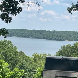 Pine Island Rv Resort - A lake