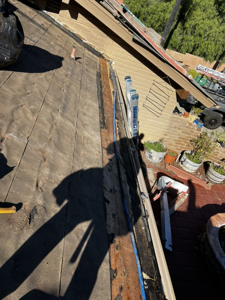 Slide of A&G New Generation Roofing