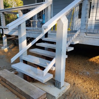Crane's Construction & Design - Single stringer stairs - General Contractors Near Me Crane's Construction & Design - Single stringer stairs - General Contractors Near Me