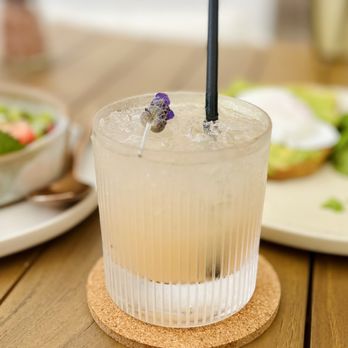 Marelle - Honey bee - New American Near Me - Santa Monica, California