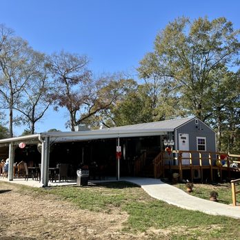 Big J’s Side Porch - This is the place! - Burgers Near Me - Clinton, Louisiana