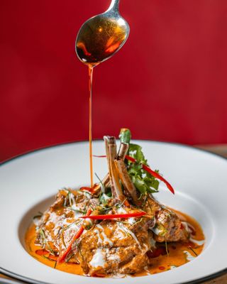 Ve La Thai Fine Dining Restaurant & Wine by null