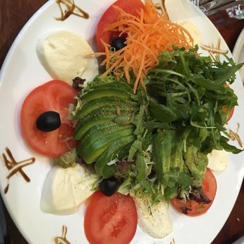 Al Duomo - Fresh mozzarella, tomato and avacado - Italian Near Me - Brighton, BNH