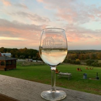 Hawk Ridge Winery - Wineries Near Me - Watertown, Connecticut