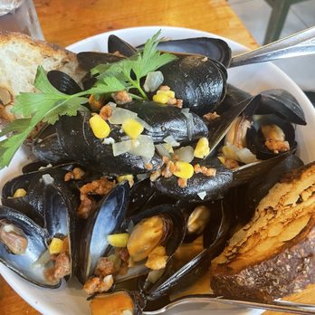 Max Soha Restaurant - Seafood - Italian Near Me - New York, New York Max Soha Restaurant - Seafood - Italian Near Me - New York, New York