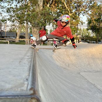Pacific Skate School - 3rd grade shredder! Thanks Pacific Skate School... - Skate Parks Near Me - Burbank, California