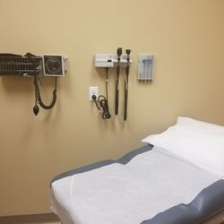 Baylor Scott & White Family Medicine Cedar Hill - Exam room