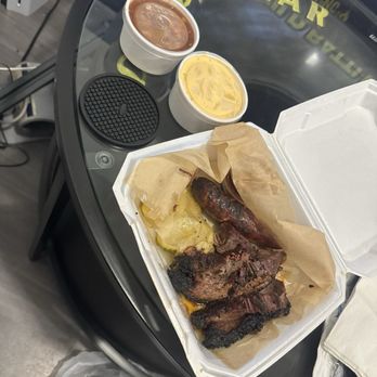 Station 8 BBQ - Barbeque Near Me - Wichita, Kansas