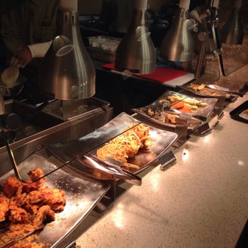 Marugame Udon - Tempura line - Japanese Near Me - Honolulu, Hawaii