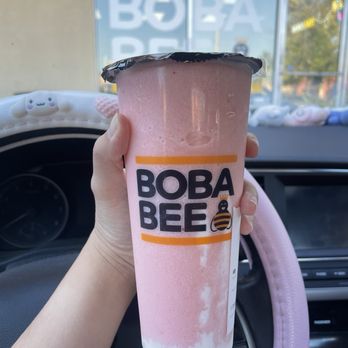 Boba Bee - Strawberry Delight (Large) - Juice Bars & Smoothies Near Me - Lakewood, California
