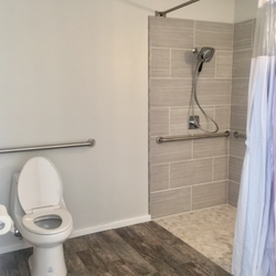 Luling RV Park - Restrooms w/ showers