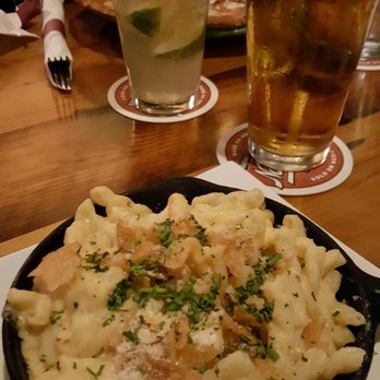 Mews Tavern - Great Mac N Cheese - American Near Me - Wakefield, Rhode Island Mews Tavern - Great Mac N Cheese - American Near Me - Wakefield, Rhode Island