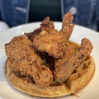 Boon Fly Cafe - Boon Fly Chicken & Waffle - American Near Me - Napa, California