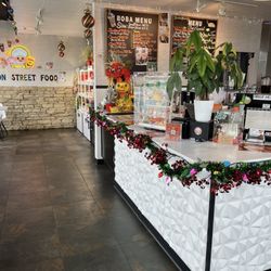 Snack & Go - As you enter view
