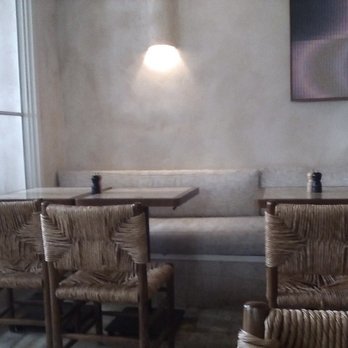 Great White - One of their dining rooms. - Breakfast & Brunch Near Me - Los Angeles, California