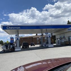 Lee Vining Chevron - Chevron Gas