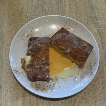 Cafe De Hong Kong - Molten salted egg yolk French toast - IG @bougiefoodieboi - Hong Kong Style Cafe Near Me - Markham, Ontario