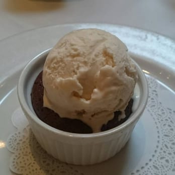 Bis on Main - Molten chocolate souffle ($10) -- takes 15 minutes, but very creamy and warm and yummy! - New American Near Me - Bellevue, Washington