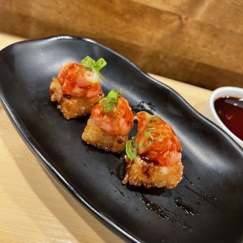 Temakase Hand Roll Bar - 2nd Ave - Spicy Tuna Crispy Rice - Sushi Bars Near Me - New York, New York Temakase Hand Roll Bar - 2nd Ave - Spicy Tuna Crispy Rice - Sushi Bars Near Me - New York, New York