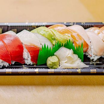 Sushi Loco - Rainbow Special Roll - Sushi Bars Near Me - Long Beach, California Sushi Loco - Rainbow Special Roll - Sushi Bars Near Me - Long Beach, California