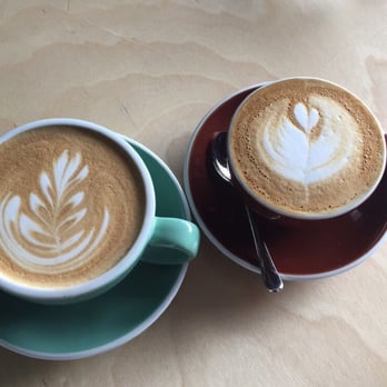 Common Room Roasters - Vanilla Latte & Cappuccino - Coffee Roasteries Near Me - Long Beach, California